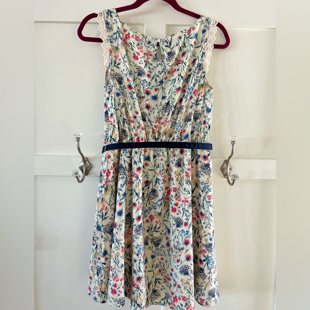 LC Lauren Conrad Cream Floral Midi Dress with Blue Belt - Picture 5 of 8